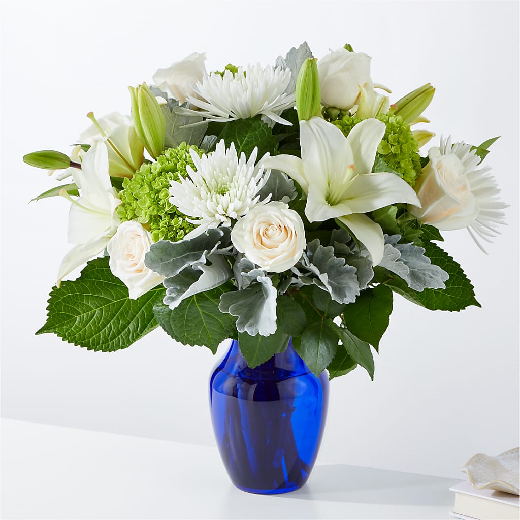Snowy Dreams Bouquet – James Floral Shoppe, Wilkinsburg PA