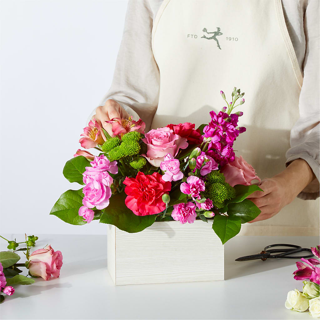 Sweetberry Box – A Florist Original –  James Floral Shoppe, Wilkinsburg PA